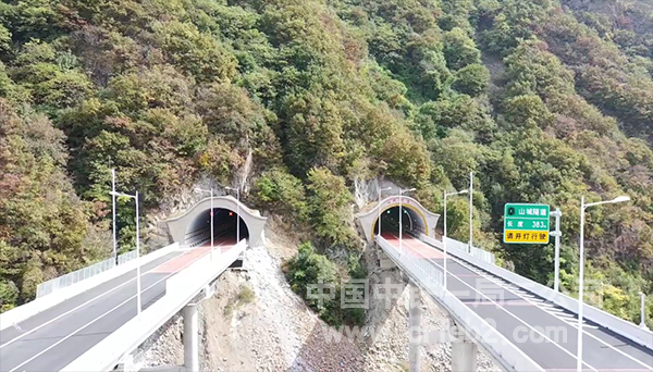 中铁一局承建桓集高速公路 (2) 中铁一局承建桓集高速公路 (2)